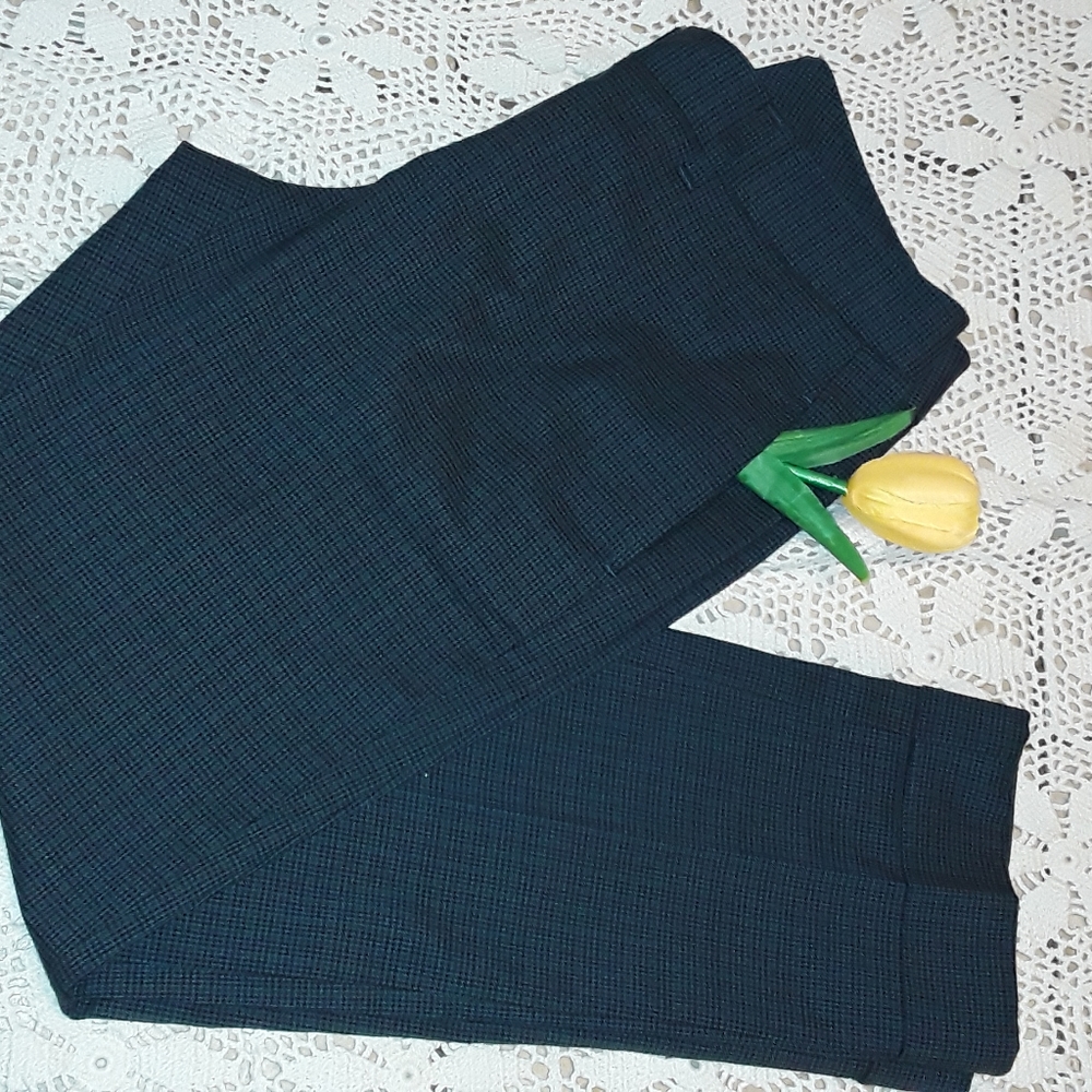 Women's Casual Pants: Size Unknown